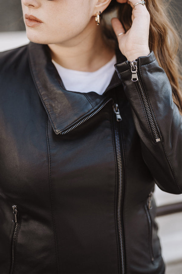 Sally Plus donna Barone firenze