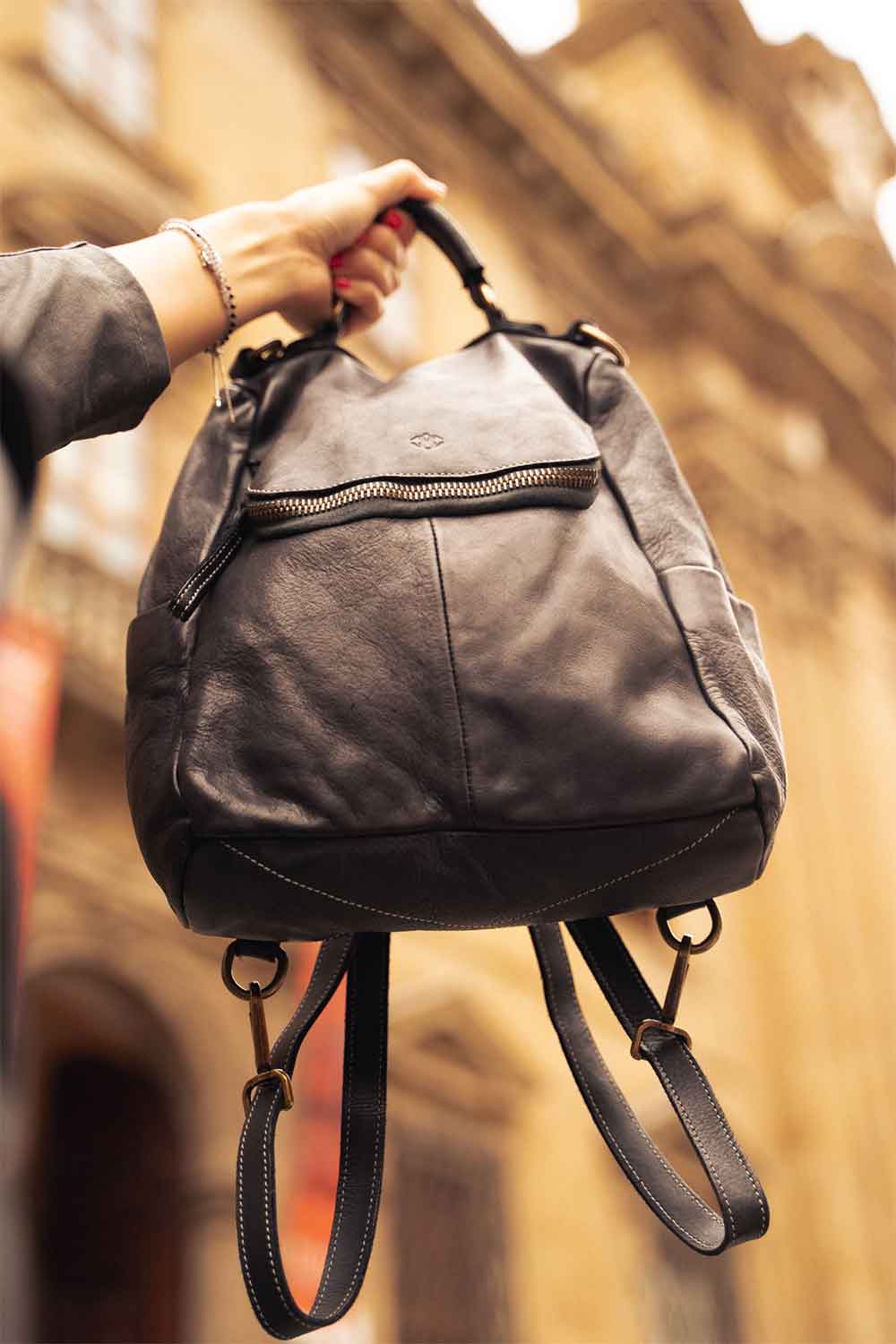 Arezzo Gold backpack 100% genuine leather Made in Italy - Barone Firenze